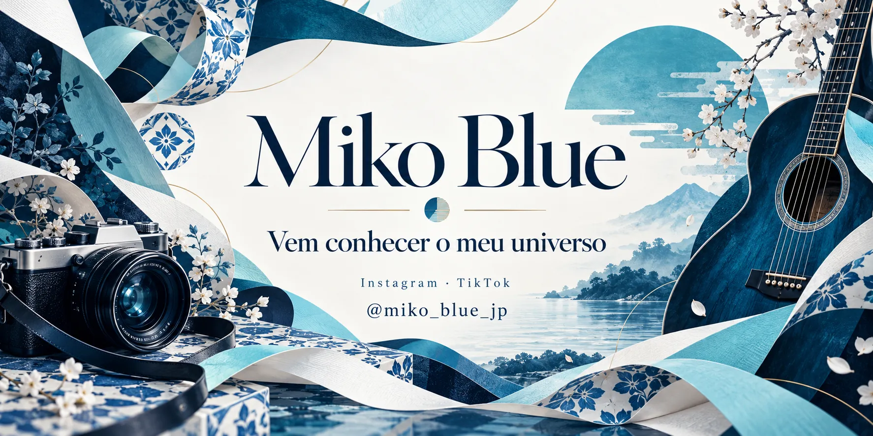 Miko Blue — Vem conhecer o meu universo. Instagram e TikTok: @miko_blue_jp. Ilustração azul com câmara, guitarra e motivos japoneses e portugueses.